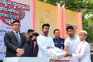 যারা চাঁদা নেয় তারা মনে করে এটা তার অধিকার : আসিফ মাহমুদ